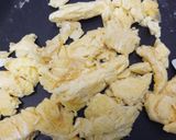 Foto langkah ke 3 dari resep Scrambled Egg.