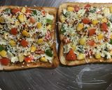 A picture of step 4 of Bread Pizza.