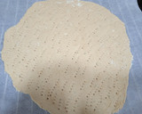 Foto del paso 4 de la receta: Pizza de calabacín y champiñones (con masa rápida de avena)