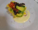 Foto del paso 3 de la receta: Canastita de queso con ensalada fresca