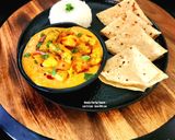 A picture of step 8 of Drumstick Potato Tomato Curry With Roti-Rice (Dhaba Style) Saragava Bateka Tamata Nu Shaak - Dinner.