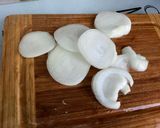Une image de l'étape 6 de Courgettes jaunes et poivrons verts aux tomates séchées et épices.