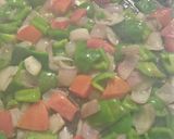 A picture of step 3 of Chinese omelet.
