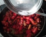 A picture of step 6 of Bun Dosa Kerala Style with Chutney.
