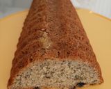 A picture of step 5 of Banana Cake with poppy seeds.
