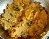 A picture of step 2 of Bread masala toast.