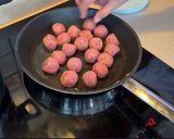 Foto del paso 1 de la receta: Albóndigas de pollo con champiñones en salsa