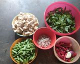 Foto langkah ke 1 dari resep Tempe Penyet Campur Kemangi.