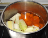 Foto del paso 2 de la receta: Crema especiada de otoño de calabaza y zanahorias