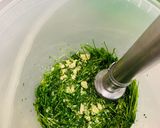 Foto del paso 2 de la receta: 4 salsas para tapas: Salsa brava, ajo-aceite, alioli negro y salsa verde
