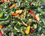 Foto langkah ke 4 dari resep Oseng Daun Kencur Pedas.
