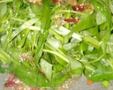 Foto langkah ke 3 dari resep Tumis Kangkung.