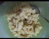 A picture of step 2 of CrispyCrunchyPasta.