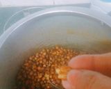 A picture of step 4 of Kala chana-Ashtami prasad.