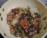 Foto langkah ke 4 dari resep Tumis cumi asin.
