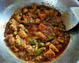 A picture of step 4 of Mixed Vegetables Kolhapuri.