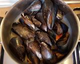 Foto del paso 1 de la receta Mejillones al vapor