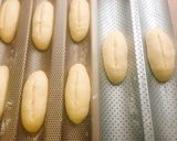 Hình bước làm 2 của món Bánh mì Việt Nam (vỏ giòn)