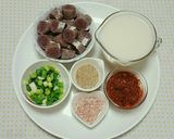 Hình bước làm 1 của món Canh Lòng Lợn Thần Tốc 순대국