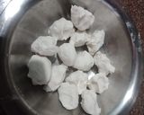 A picture of step 2 of Steamed Pitha.