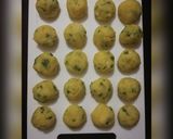 A picture of step 4 of Hot and spicy potato balls.