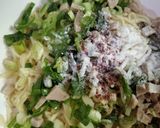 Foto langkah ke 2 dari resep Omelet Spaghetti.