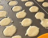 Foto langkah ke 8 dari resep French Butter Madeleine.