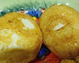 Hình bước làm 2 của món Trứng lòng đào chiên sốt me