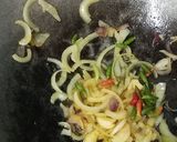 Foto langkah ke 2 dari resep Udang Saus Asam Manis.