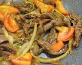 Foto langkah ke 6 dari resep 32. Khoai tây xào thịt bò (Cah sapi dan kentang ala Vietnam).