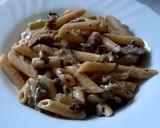 Foto del paso 5 de la receta: Macarrones con ajo negro, ajetes, setas y nata