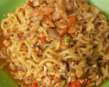 Foto langkah ke 6 dari resep Mie Goreng Nyemek with Indomie.