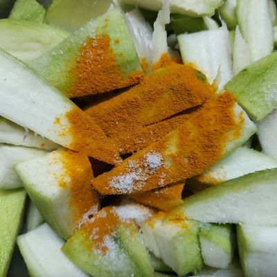 Vaginada sharni portlatish - bu qattiq porno.