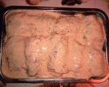 Töltött húsi tekercs tárkonyos-fokhagymás szósz alatt sütve recept fázis 6 fotója