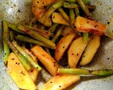 সজনে ডাঁটা আলু পোস্ত (sojne data aloo posto recipe in Bengali) রেসিপির ধাপ 4 ছবি