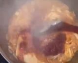 Foto langkah ke 5 dari resep Kimchi Sundubu Jjigae 🍲.