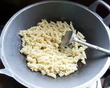 Foto langkah ke 2 dari resep Resep maklor, makaroni telor jajanan anak anak.