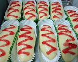 Foto langkah ke 6 dari resep Strawberry Streusel Bread (Roti Manis Strawberry Crumble).