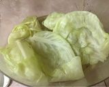 Foto del paso 2 de la receta: Dumpling de Coll relleno de pollo y vegetales cocidos al vapor en crema mutabal con ensalada