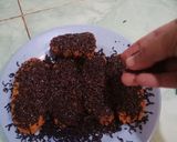 Foto langkah ke 3 dari resep 09. Pisang Crispy Coklat Lumer.