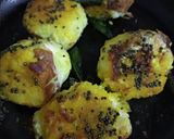 A picture of step 4 of Curd and Cucumber balls.