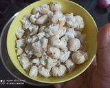 A picture of step 5 of Makhana Chaat.