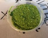 Une image de l'étape 1 de « Crabe » feuilleté au jambon blanc et pesto de fanes de radis.