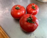 Une image de l'étape 8 de Salade de pommes de terre aux harengs, tomates et oignons.