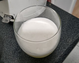 Foto del paso 4 de la receta: Pisco Sour en coctelera