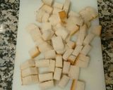 Foto del paso 3 de la receta: Gachas de leche con tostones