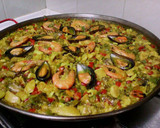 Foto del paso 14 de la receta: Paella mixta de marisco y pollo