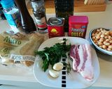 Foto del paso 1 de la receta Patatas picantes con garbanzos y panceta