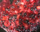 A picture of step 4 of Strawberry sandesh.