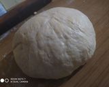Foto del paso 1 de la receta: Medialunas de dulce de leche y membrillo